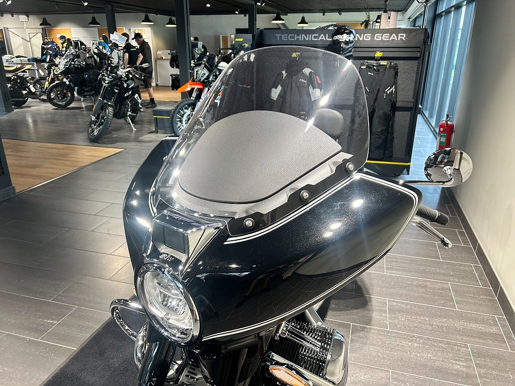BMW R18 Bagger 3,45%/ACC/First Edition/Marshall Gold/285 mil