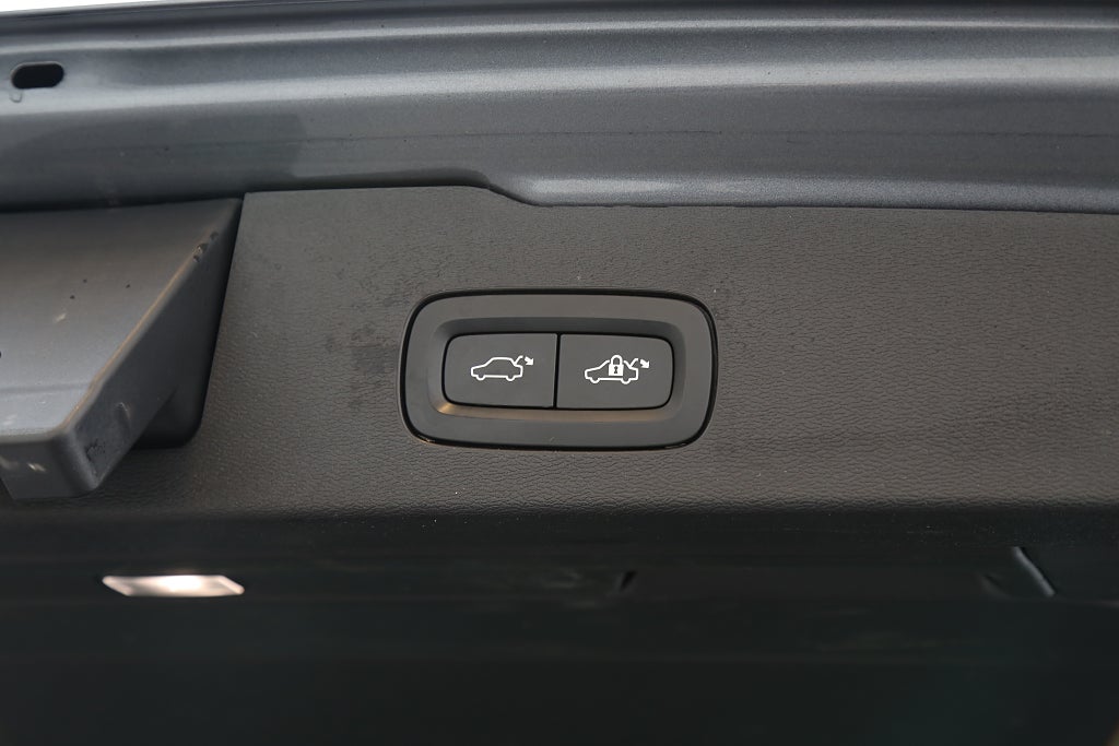 Volvo V60 Recharge T6 340hk Inscription Expression AWD Drag 2021