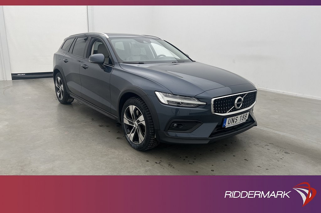 Volvo V60 Cross Country D4 AWD VOC Pano H/K B-Kamera Drag