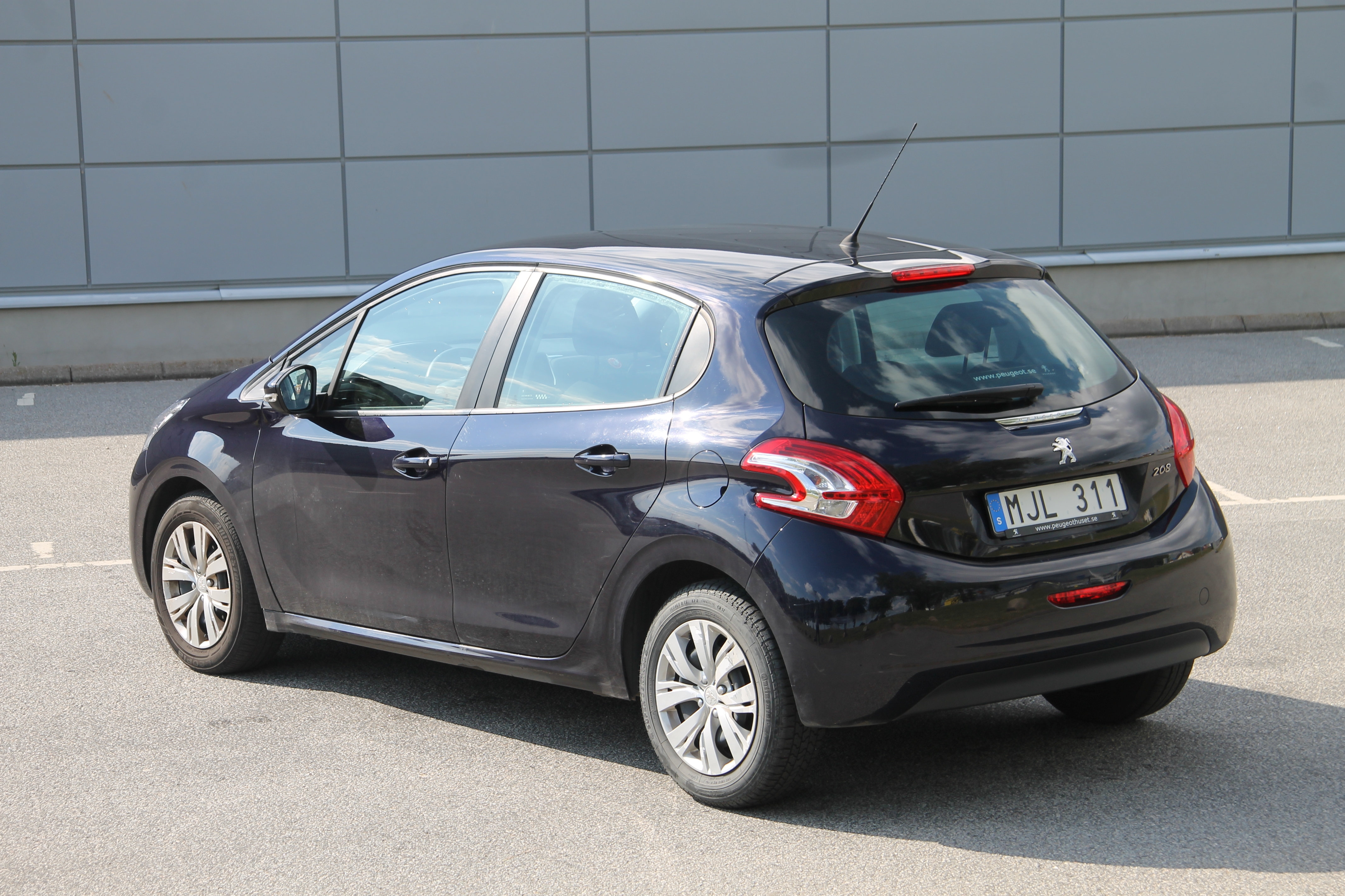 Peugeot 208 5-dörrar 1.2 VTi 82hk 2013, bild 4/36