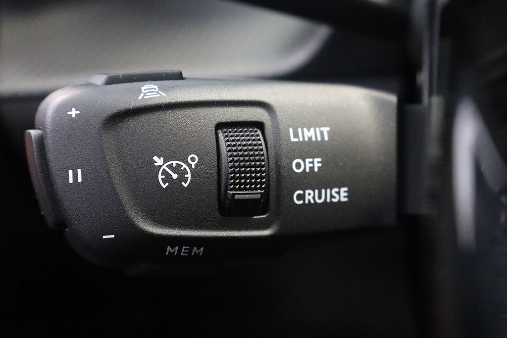 Bild på Peugeot 2008 GT 1.2 PT 130hk Aut - B-KAMERA, CARPLAY, NAVI