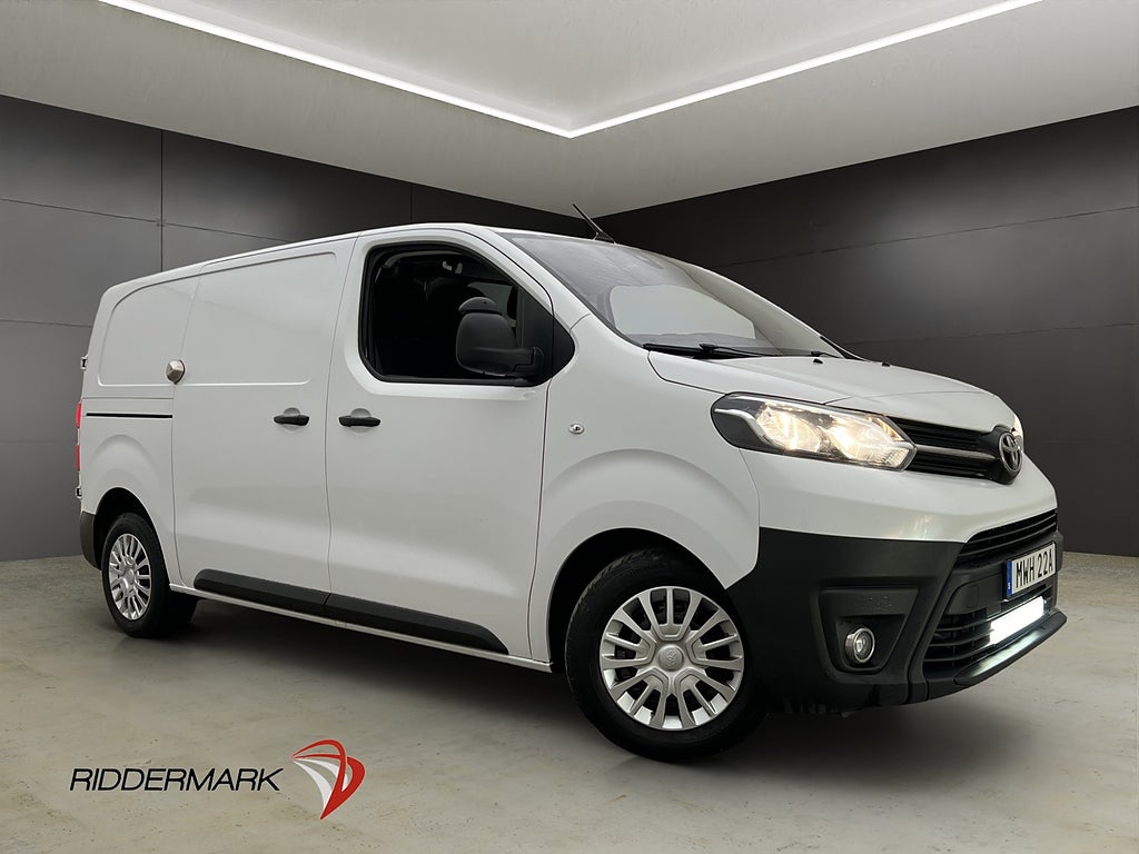 Toyota ProAce L2 2.0D Värm Drag Kamera 3-Sits V-Inredd Moms