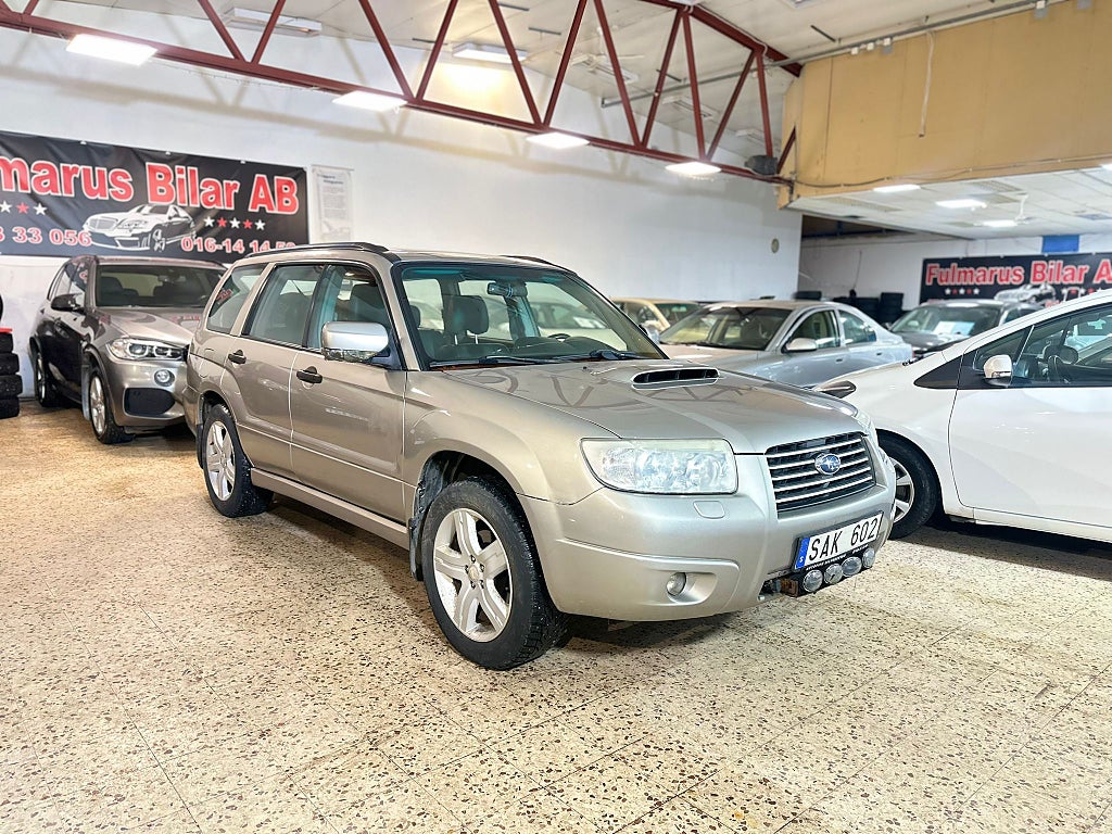 Subaru Forester 2.5 4WD Automat  Ny Servad Dragkrok 230hk