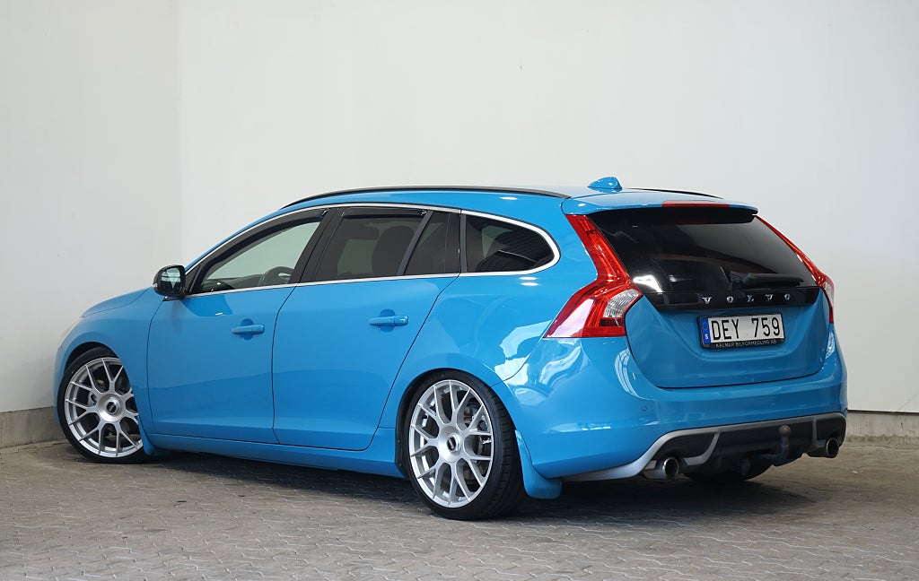 Volvo V60 D4 Automat R-Design Taklucka 163hk