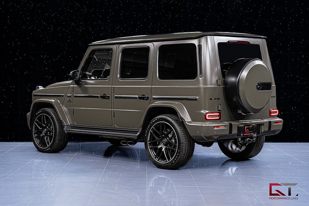 Mercedes-Benz G63 AMG 2025 MOMS MANUFAKTUR Tv 22" Kolfiber Nightpackage