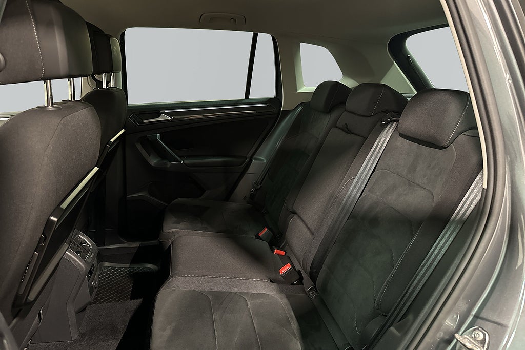 Volkswagen Tiguan 2.0 TDI 4M Kamera Dragkrok Värmare Digitalt mätarhus