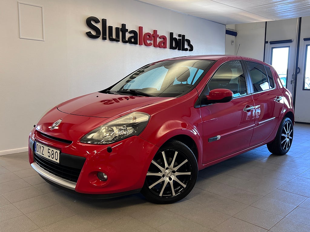 Renault Clio 5-dörrars Halvkombi 1.2 TCe Ny Kamrem S/V Hjul