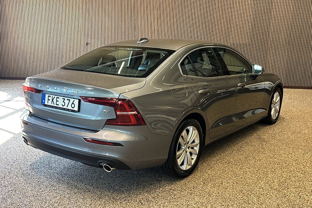 Volvo S60 T4 Geartronic Momentum Advanced Edition