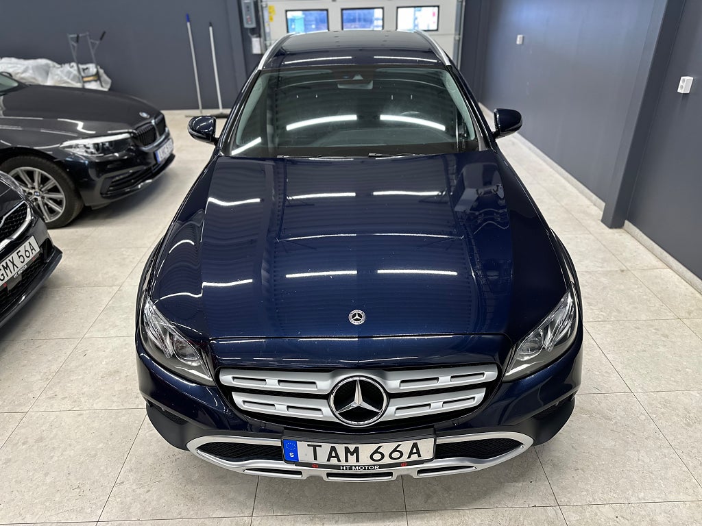 Mercedes-Benz E 220d 4MATIC 4.99%/All-Terrain Avantgarde/B-Kamera/Drag/