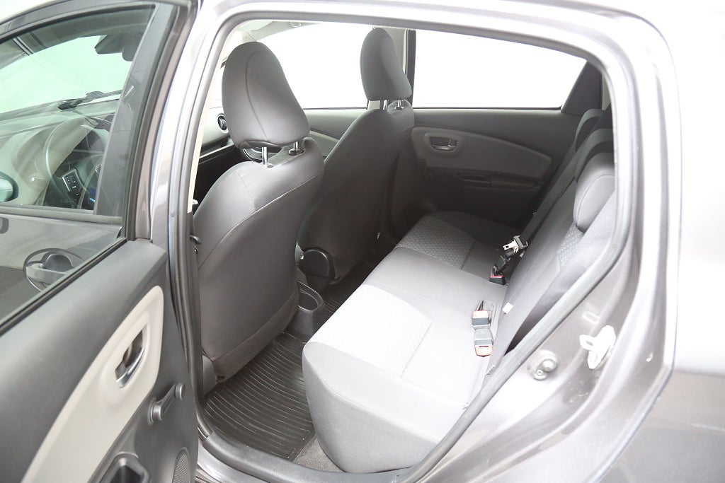 Toyota Yaris 1,33 Dual VVT-i Active Edition Feel 5-dörrar 2015