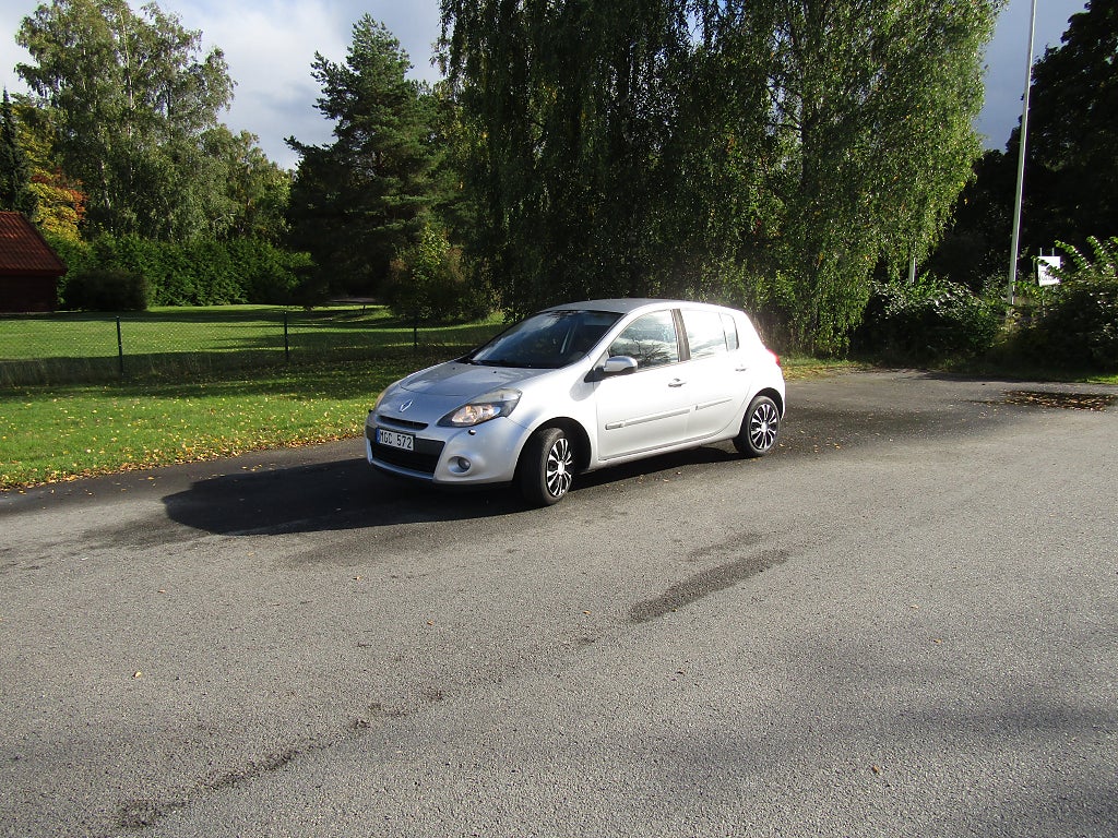 Renault Clio 5-dörrars Halvkombi 1.2 Euro 5