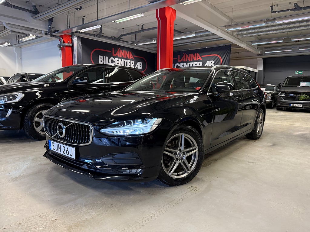 Volvo V90 D4 Aut Drag Navi Kamera PDC Värmare HARMAN Skinn SoV 