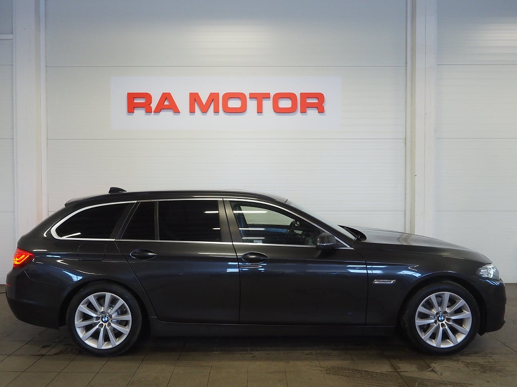 BMW 520d xDrive Touring Aut Navi Pro Kamera Drag M-Värm Läder 2017