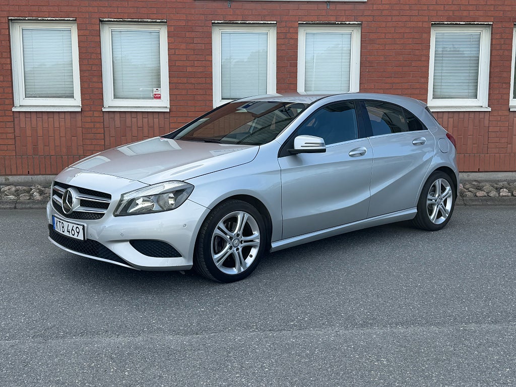 Mercedes-Benz A 180 Automat 7G Urban PDC 11927mil Eu6