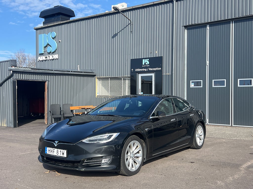 Tesla Model S 