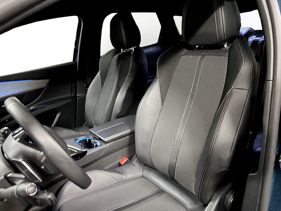 Bild på Peugeot 3008 GT 1.2 PT 130hk Aut B-KAMERA CARPLAY NAVI