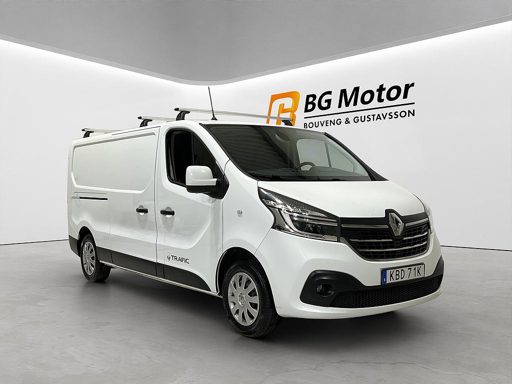 Renault trafic 3.0t 2.0 dCi 120HK Drag/Värmare/Backkamera