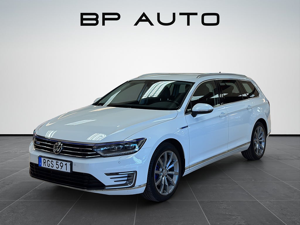 Volkswagen Passat Variant GTE 1.4 TSI 1Brukare Kamera Värmare Leasbar 