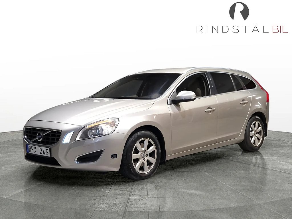 Volvo V60 D3 163 HK AUT SUMMUM DRAG PDC D-VÄRM 16300MIL 16"