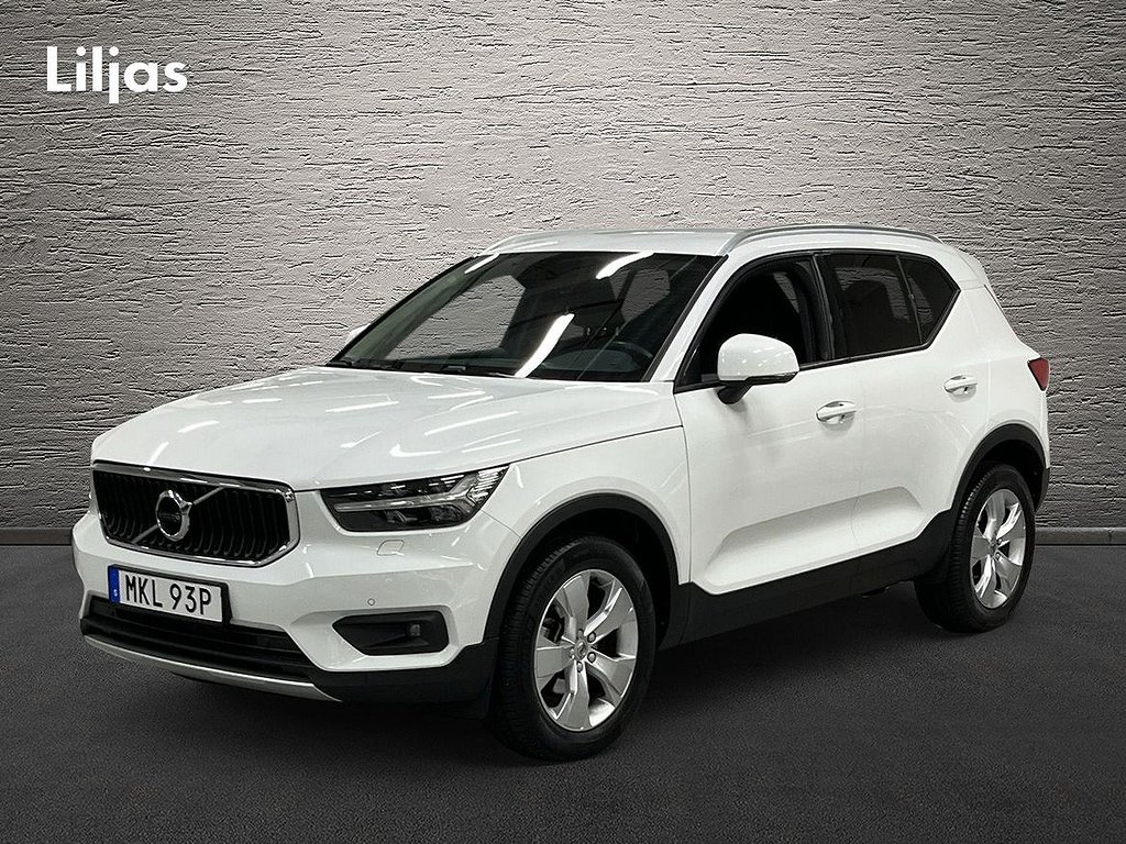 Volvo XC40 T2 FWD Momentum Advanced