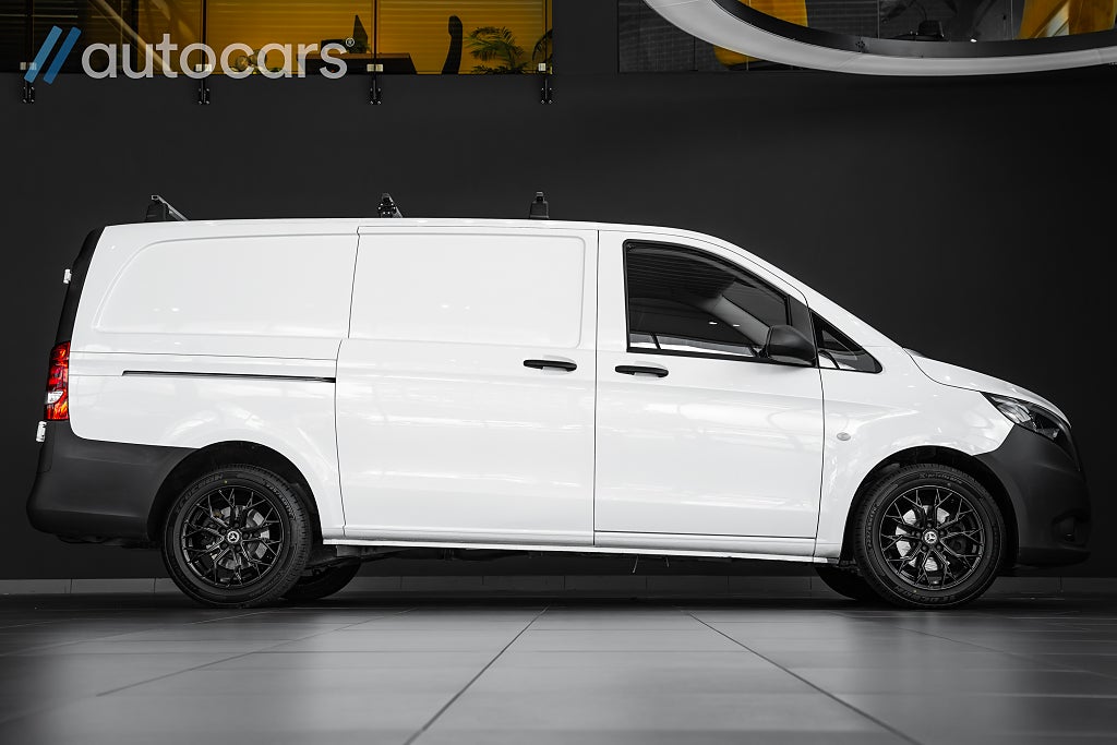 Mercedes-Benz Vito 110 Lång|Leasbar|Inredd|17"|Värmare