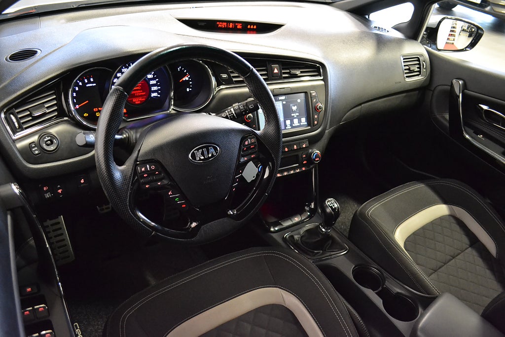 Kia Ceed cee'd_sw 1.6 CRDi 136hk  GT-Line | Kamera | Navi | 2017