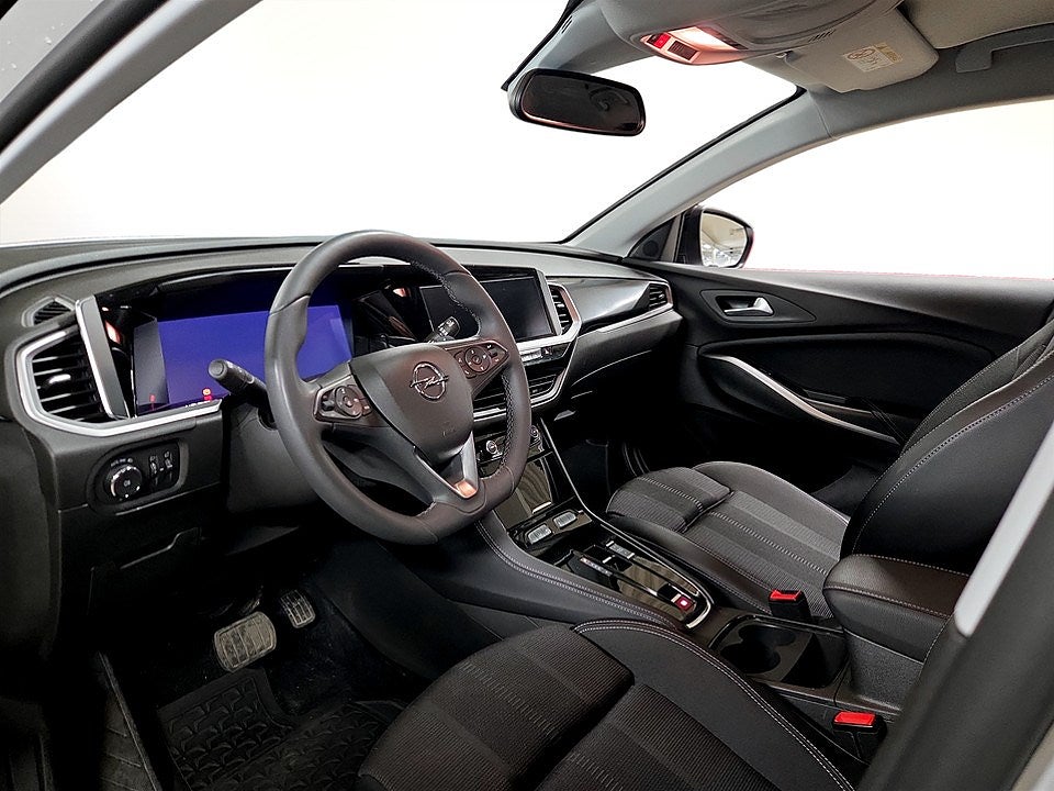 Bild på Opel Grandland GS 1.2 Turbo 130hk Aut - B-KAMERA, RATTVÄRME