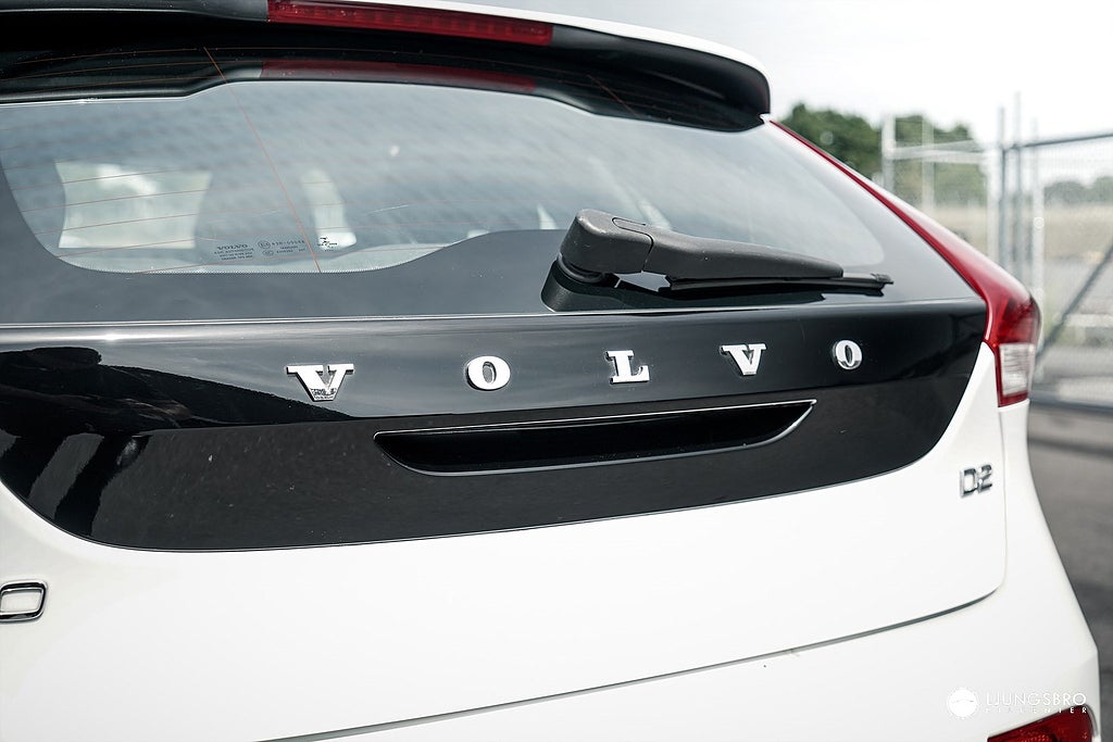 Volvo V40 D2 115hk / Kamrem bytt / Nyservad