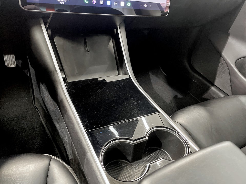 Bild på Tesla Model 3 Long Range 440hk Aut AWD PANO PREMIUM INTERIÖR