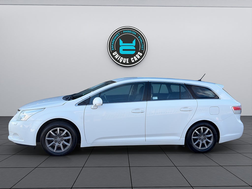 Toyota Avensis 2011 - miniatyr 7