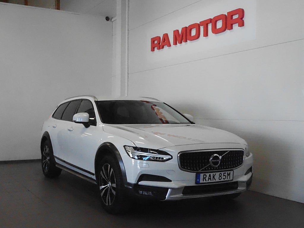 Volvo V90 Cross Country D4 AWD Geartronic Advanced SE II 190hk | Drag | VOC |