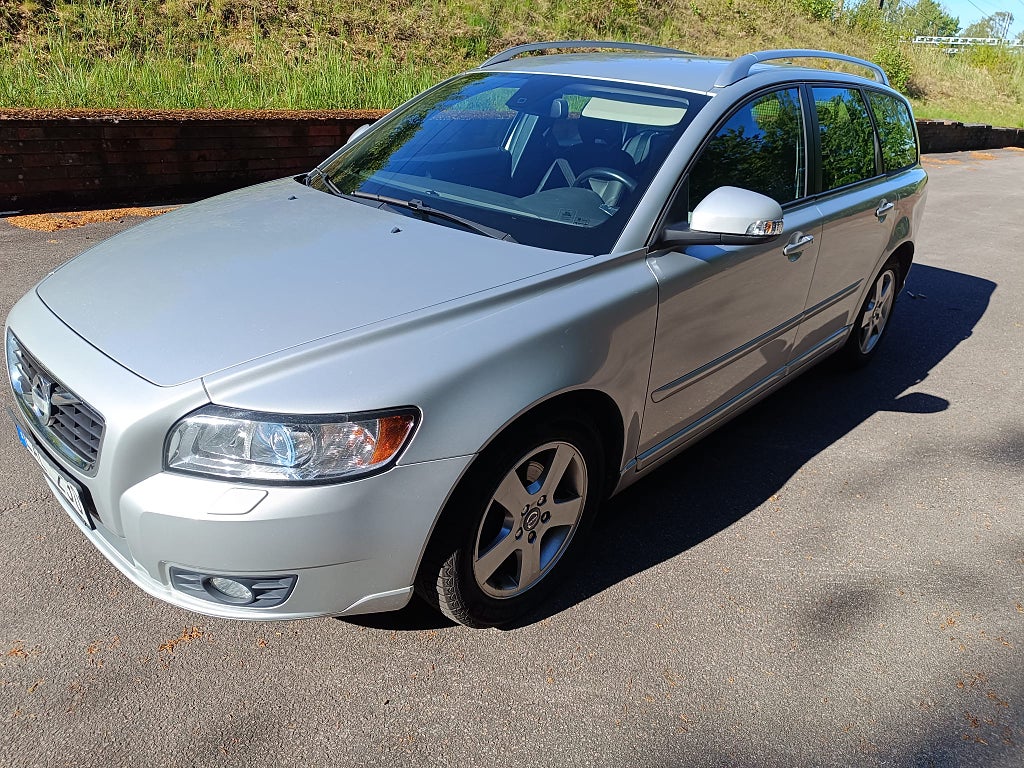 Volvo V50 D2 Momentum Euro 5, 1 ägare. 