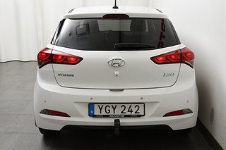 Halvkombi Hyundai i20 7 av 27
