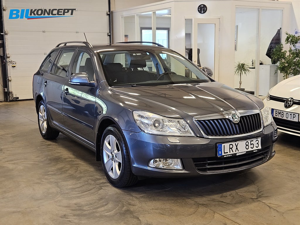 Skoda Octavia Kombi 1.6 MPI 102hk Elegance/ Kamrem bytt