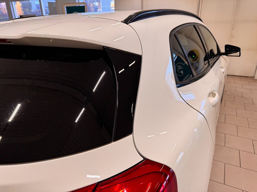 Mercedes-Benz GLA 2016 - miniatyr 32