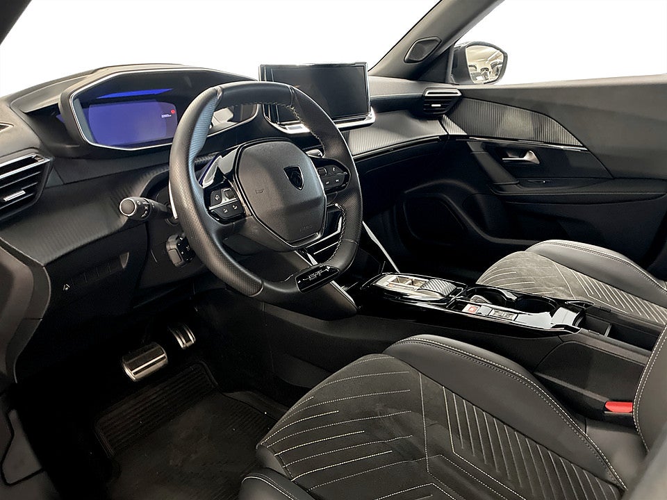 Bild på Peugeot 2008 GT 1.2 PT 130hk Aut 360-KAMERA CARPLAY KEYLESS