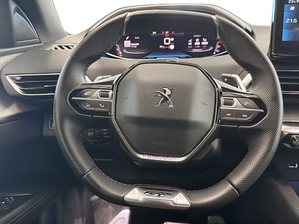 Bild på Peugeot 5008 GT 1.2 PT 130hk Aut 7-SITS B-KAMERA CARPLAY
