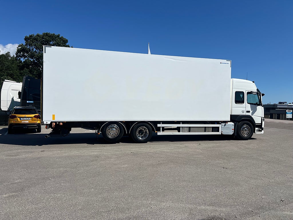 Volvo FM 410 6x2 Skåpbil, Öppningsbarsida, Bussbygg, Värmare