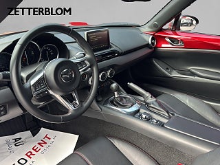SUV Mazda MX-5 8 av 13
