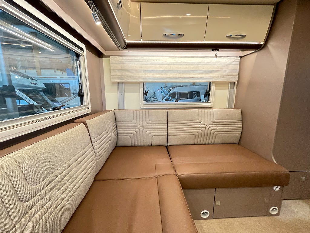 Bürstner Lyseo 744 TD Harmony Line /Soffa bak/Taksäng x2/AC bodel/Solcell - Bürstner