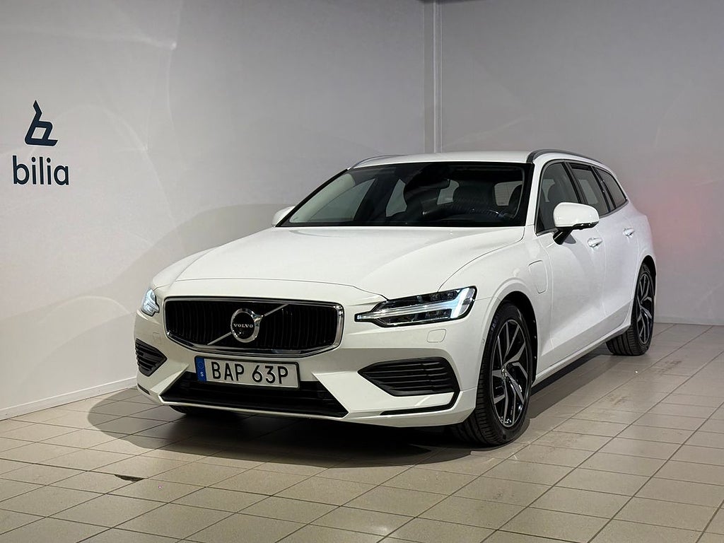 Volvo V60 T6 TE Momentum Advanced Edition | Läder | Harma...