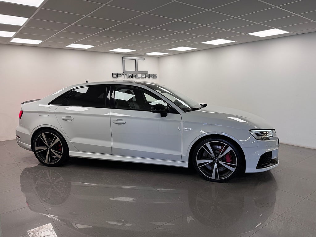 Audi RS3 2018 - miniatyr 11