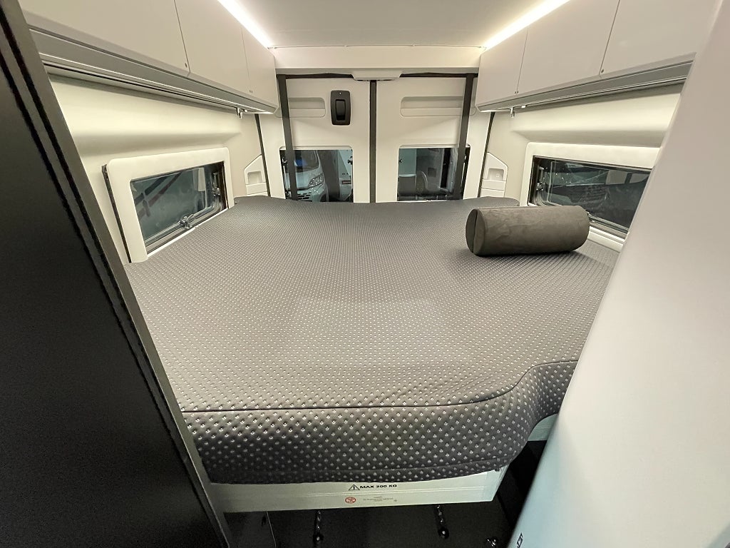 Adria Twin Supreme 640 SGX /ALDE/Automat/Höj & sänkbar säng/ - Adria