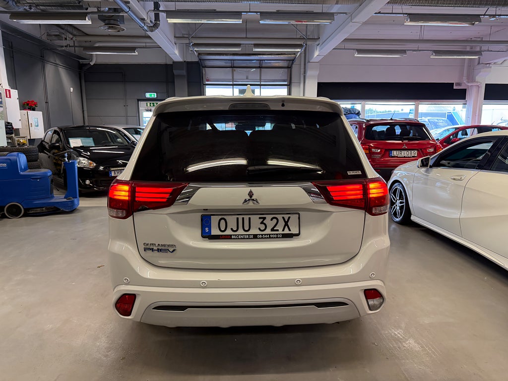 Mitsubishi Outlander 2020 - miniatyr 6