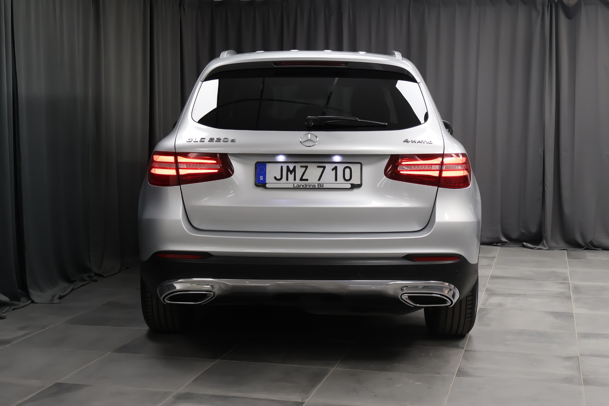 Mercedes-Benz GLC 2016, bild 4/37
