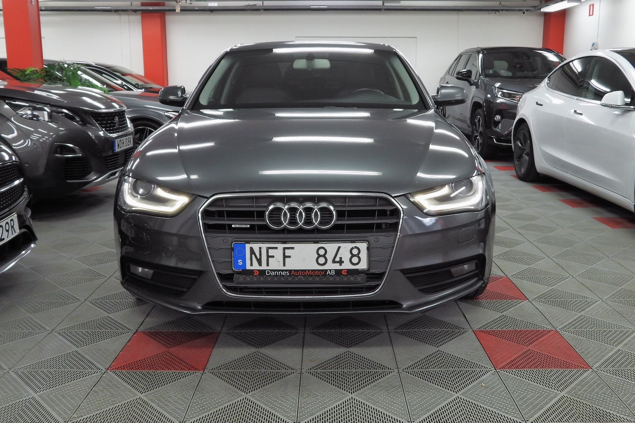 Audi A4 2013, bild 3/52