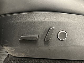 Tesla Model Y Long Range AWD Drag/360°/förkond app/skinn/Pano/S&Vdäck – bild 18
