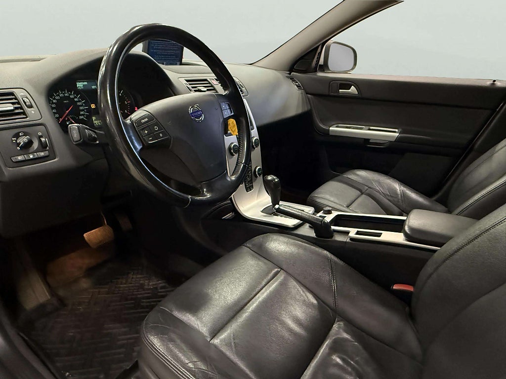 Volvo V50 2.0 D Powershift Summum Navi Skinn Drag Nybes Nyservad  - miniatyr 12