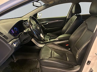 Hyundai i40 cw 1.7 Business Kamera/MoK-Värm/Drag/Skinn/Navi/Kedja