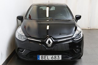Halvkombi Renault Clio 5 av 23